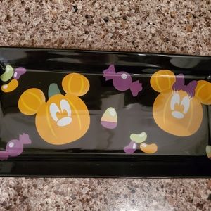 New 2022 Disney Halloween Mickey and Minnie Pumpkin tray